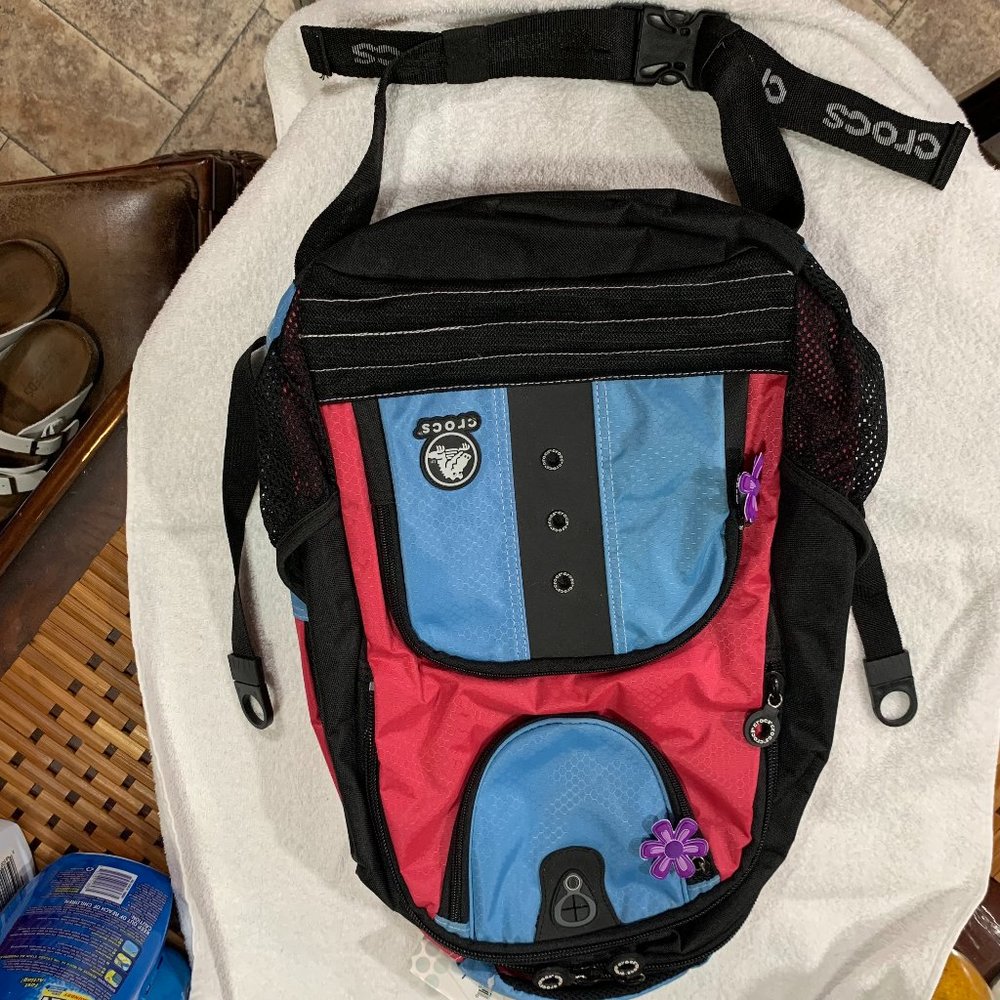 Crocs Laptop Backpack. Pink/Blue/Black Canvas with Multiple Pockets. (45)